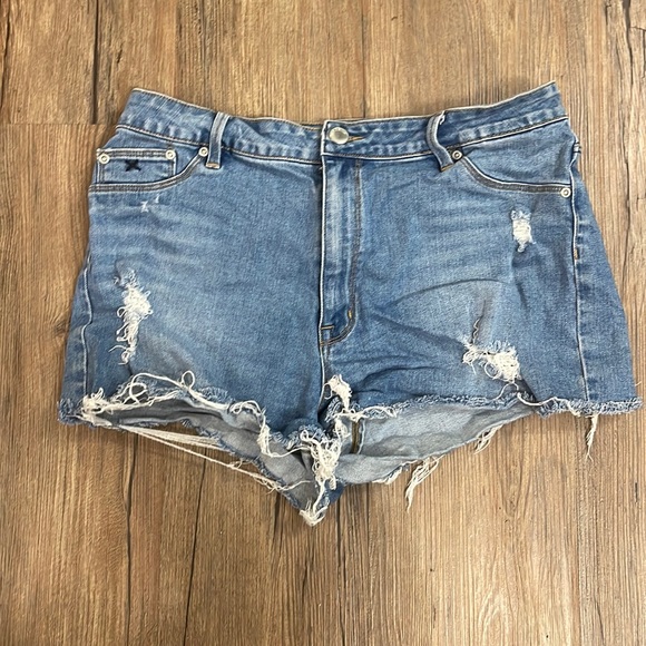 RES Denim Shorts - Picture 1 of 3